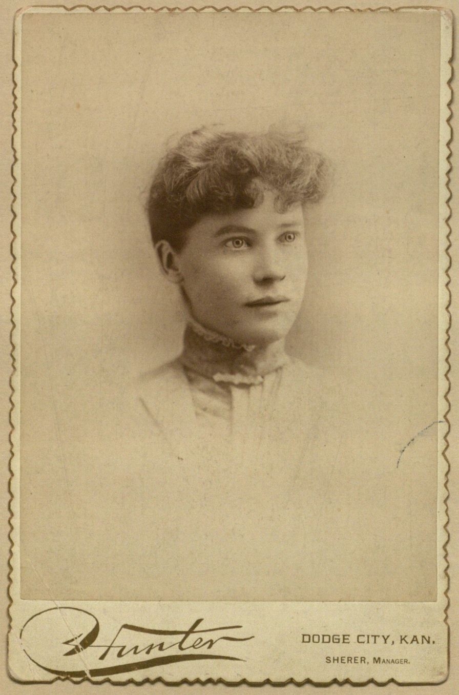 Photograph of Kate Warthen Searcy as a young woman
