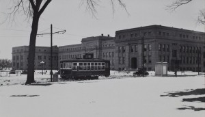 Streetcar in front of Strong Hall, KU Campus. 0.24.1_streetcars_1925_0002