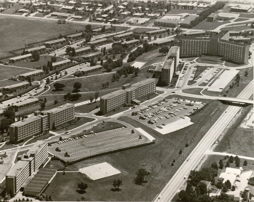 Aerial view of Daisy Hill, 1968