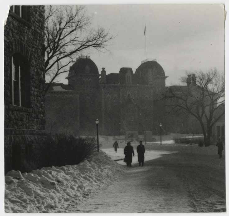 Photograph of Jayhawk Blvd looking towards Old Fraser, 1939/1940