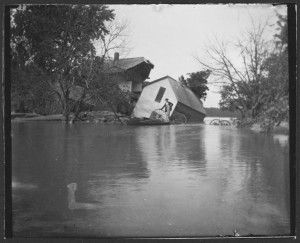 Kaw River flood, 1903? Call number RH Ph P 1055_2, Spencer Research Library