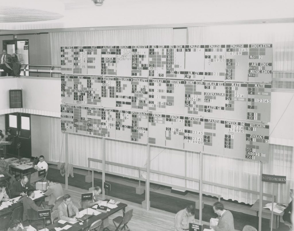 Photograph of the "enrollment bullpen," 1950s 