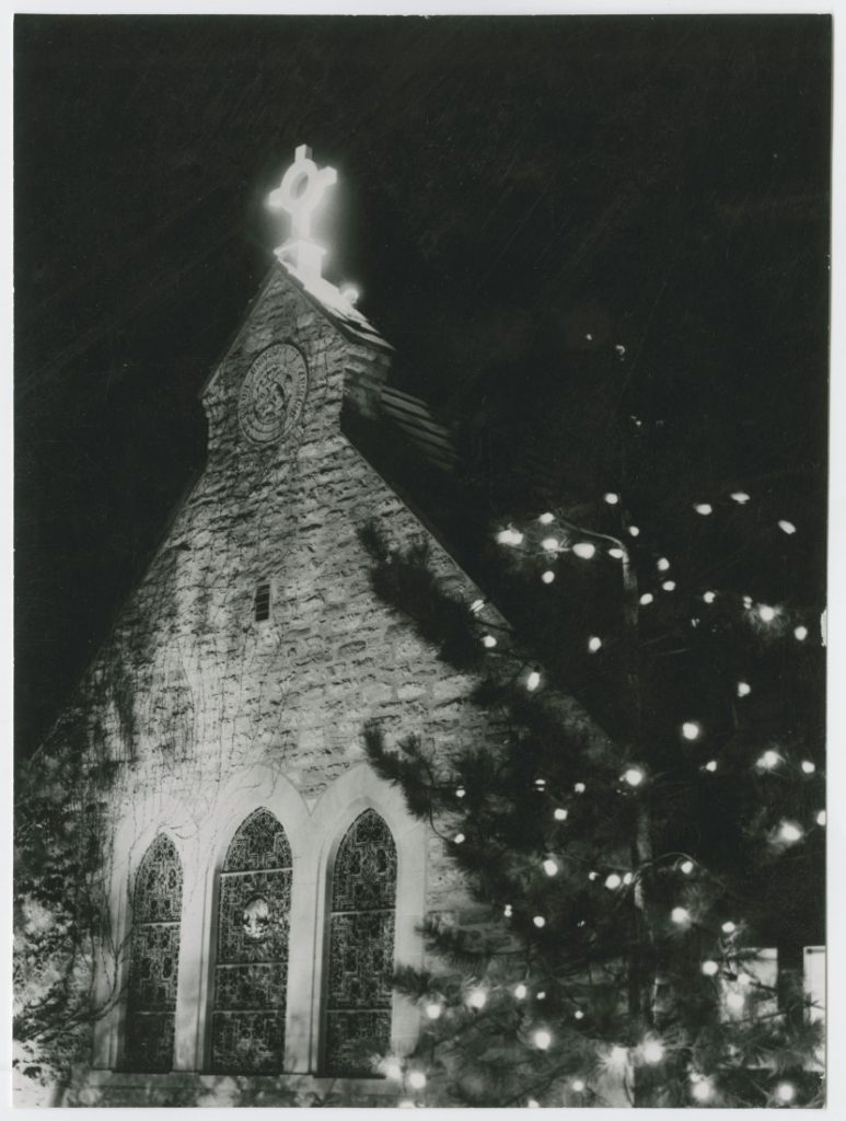 Photograph of KU's Danforth Chapel during Christmas, 1950s